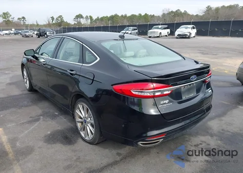 2017 Ford Fusion Platinum z USA, uszkodzony, nr VIN 3FA6P0K95HR154223